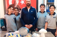 İstanbul Voleybol Kulübü'nden Deprem Bölgesindeki Okullara Yardım