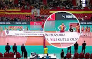 Voleybolcular Polis Pankartını Tutmadı