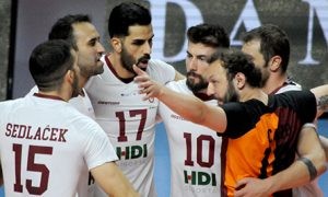 Galatasaray, İlk Seti Kaybetti, Maçı Kazandı
