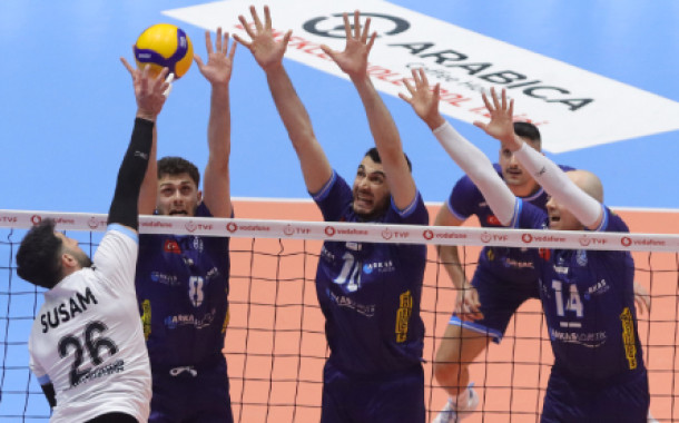 Arkas, Kocaeli Büyükşehir'i 3-1 İle Çevirdi