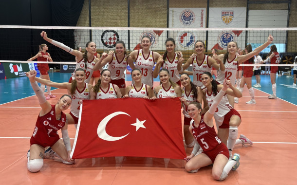 Genç kızlar Avrupa Şampiyonası'na Yükseldiler