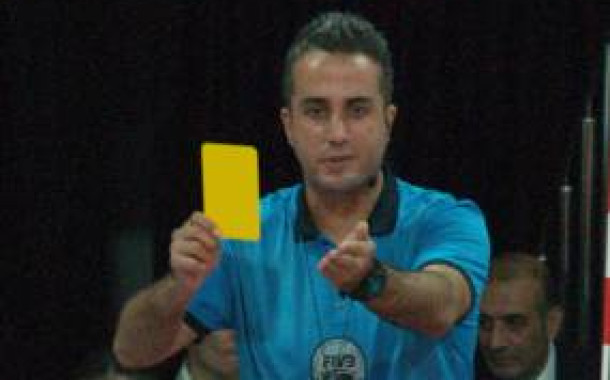 Hakem Kartı Kime Gösteriyor