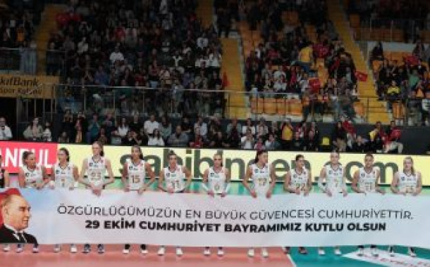 Vakıfbank'tan Maç Öncesi Cumhuriyet Kutlaması