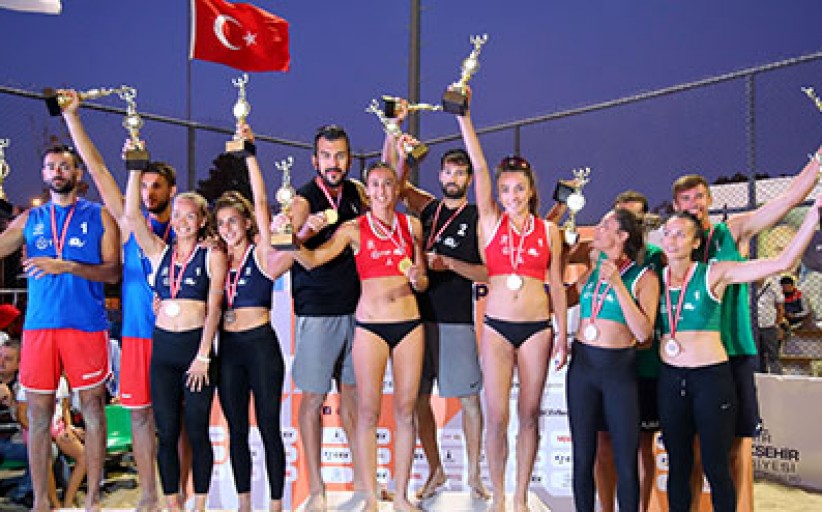 Giginoğlu- Göğtepe Balkan Şampiyonu