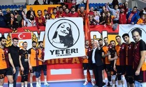 Galatasaray'a Ayakta Alkışlar
