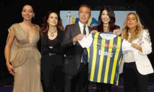 Fenerbahçe, Sezon Öncesi Sponsorlara Yemek Verdi