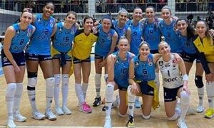 Antalya'da Fenerbahçe, Muratpaşa'ya Set Vermedi